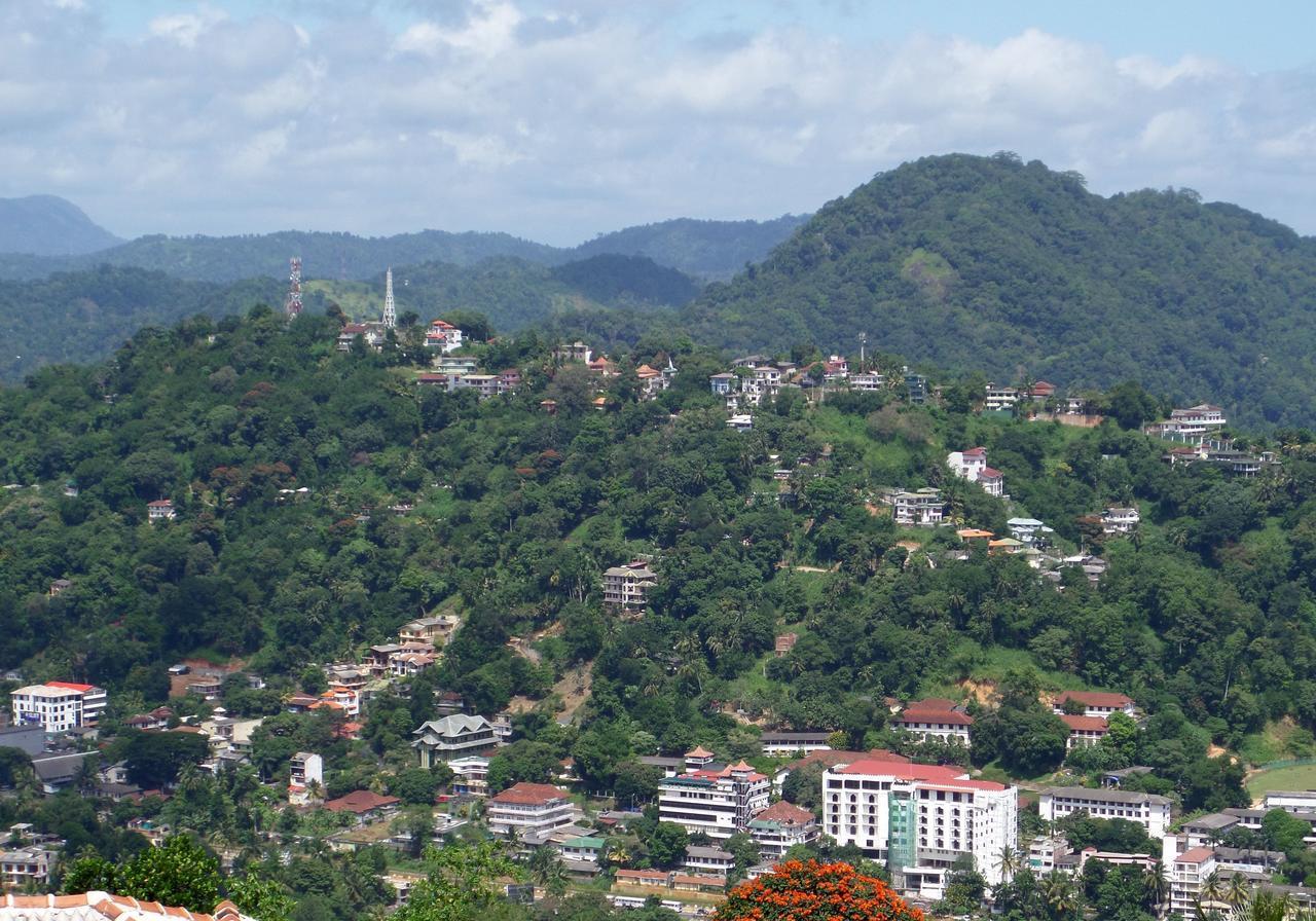 Idyllic Vista Apartment Huduhumpola Luaran gambar
